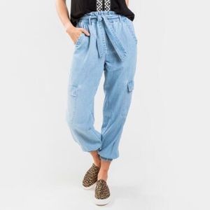 Francesca’s lightweight cargo pants. Elastic waist, pockets, cute tie detail